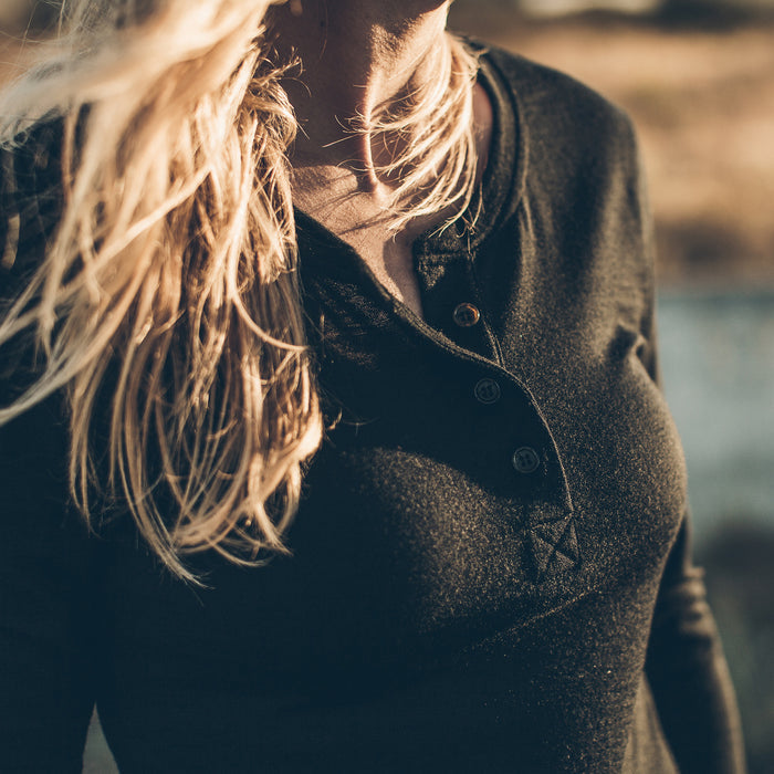 The Peyton Henley in Noir Merino