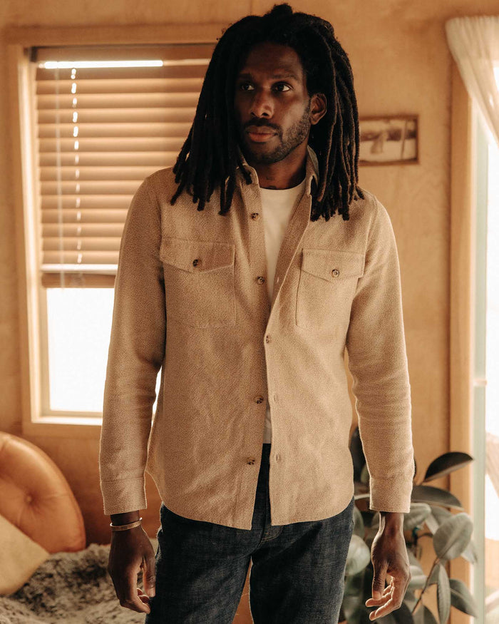 fit model walking wearing The Point Shirt in Heather Oat Linen Tweed