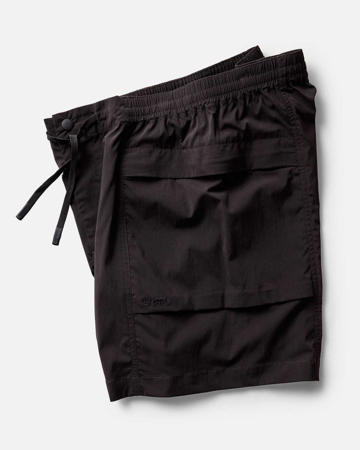 material shot of the zipper on The Ridgeline Short in Coal