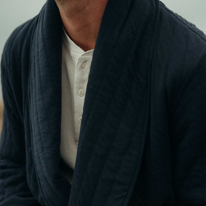 fit model showing off shawl collar on The Shawl Robe in Heather Midnight Quilted Jersey