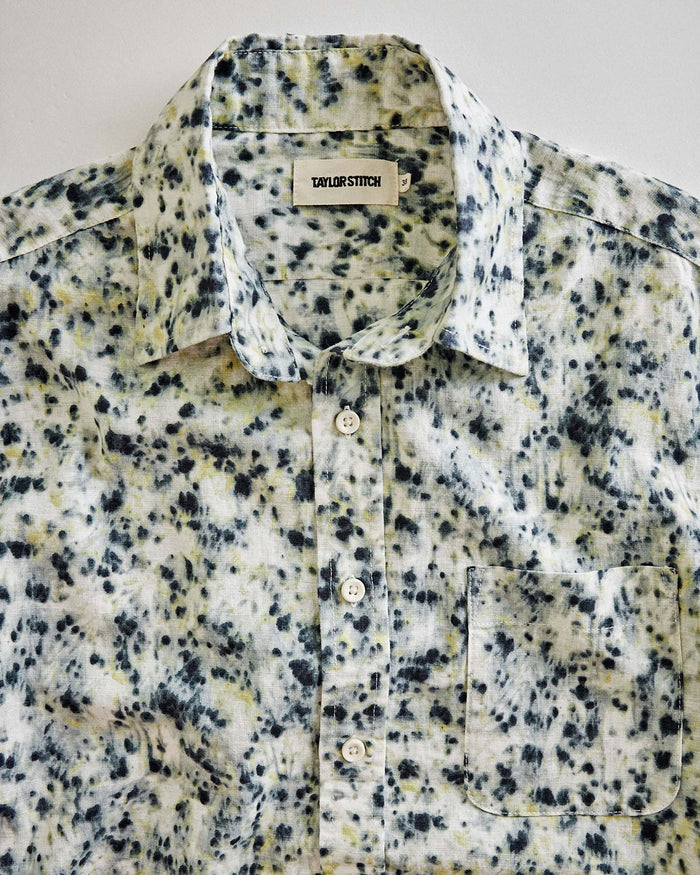 material shot of the collar on The Short Sleeve California in Blue Agave