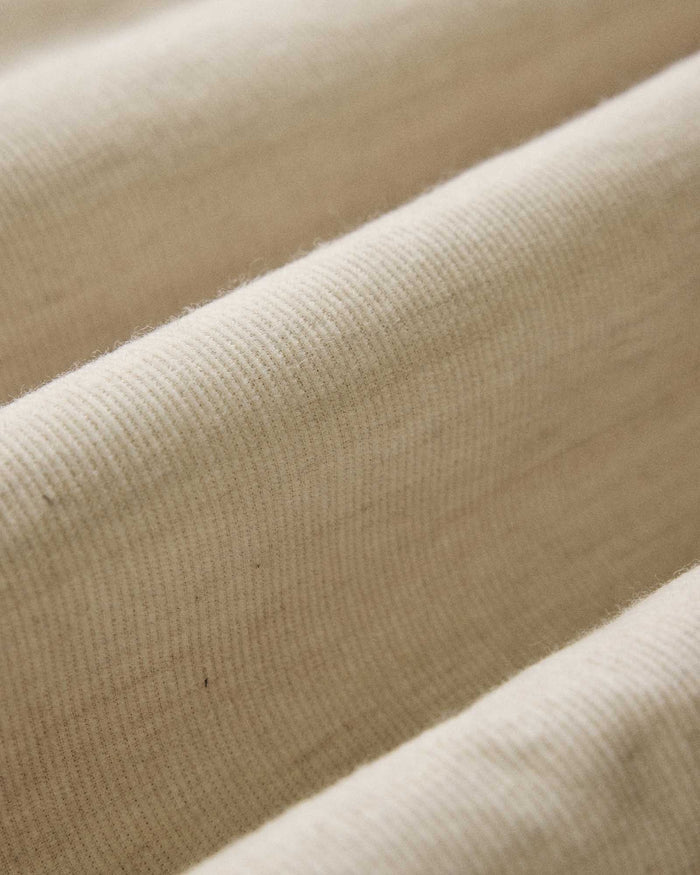 material shot of the fabric on The Short Sleeve California in Heather Oat Cord