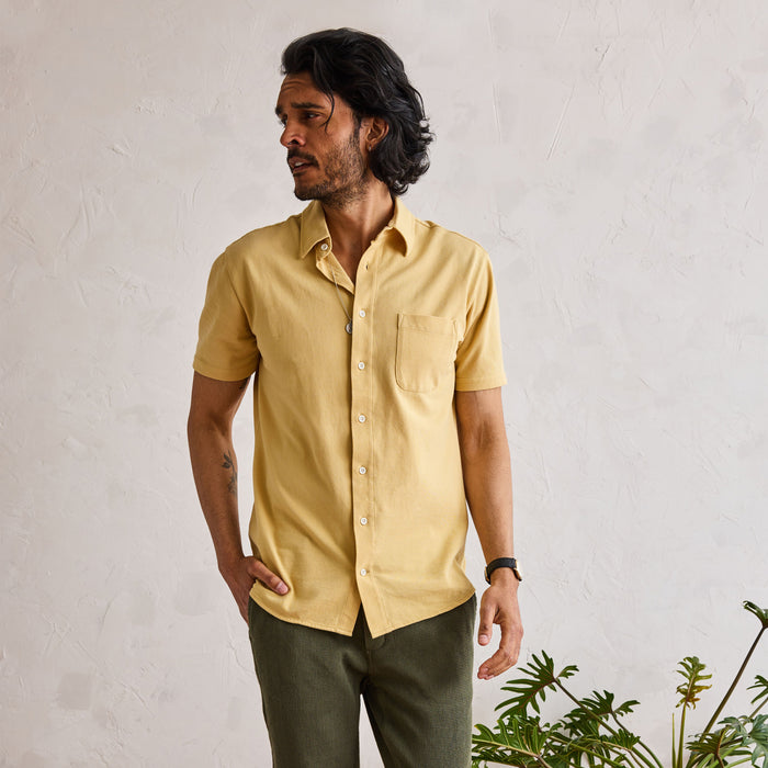 fit model in The Short Sleeve California in Oak Pique