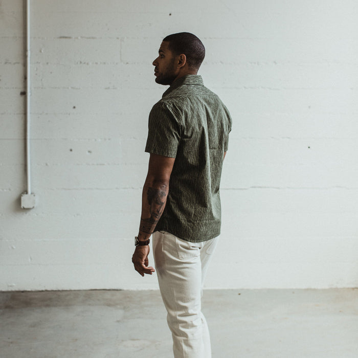Our fit model wearing the Short Sleeve California in Rain Drop Camo in San Francisco.