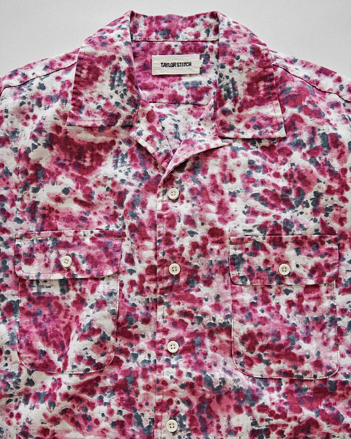 material shot of the pockets on The Short Sleeve Carter in Hibiscus
