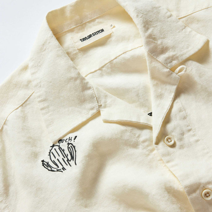 material shot of the collar on The Short Sleeve Davis Shirt in Embroidered Natural