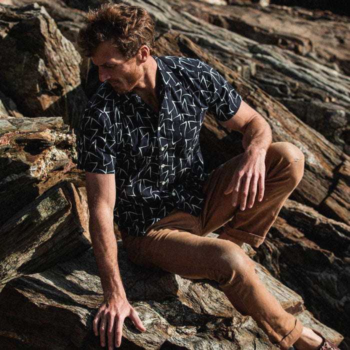 The Short Sleeve Hawthorne in Dark Navy Seagull