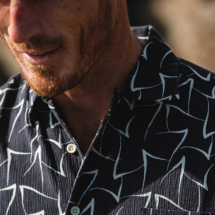 The Short Sleeve Hawthorne in Dark Navy Seagull