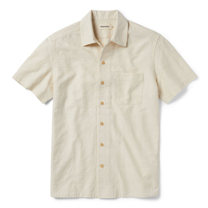 flatlay of The Short Sleeve Hawthorne in Sand