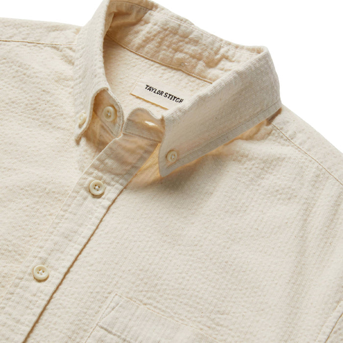 material shot of the collar and buttons of The Short Sleeve Jack in Natural Seersucker