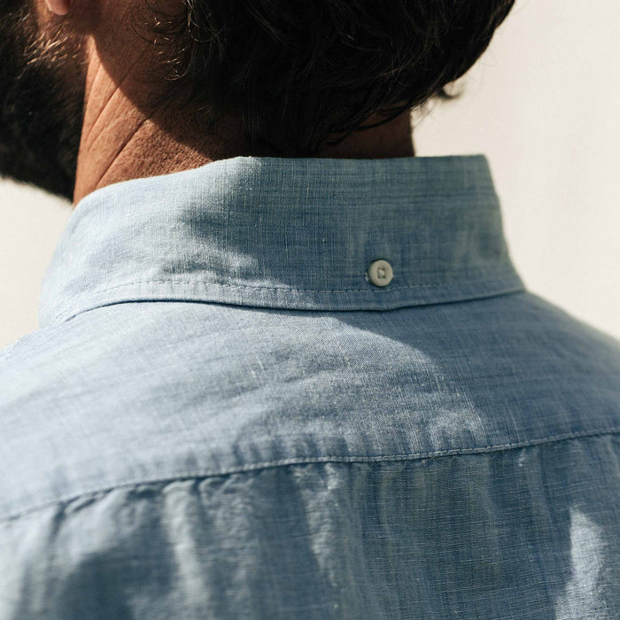our fit model wearing The Short Sleeve Jack in Sun Bleached Linen