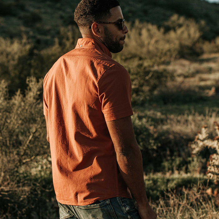 our fit model wearing The Short Sleeve Jack in Terracotta Oxford