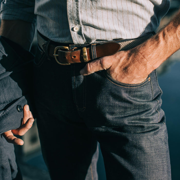 fit model wearing The Slim Jean in Organic Selvage, hand in pocket