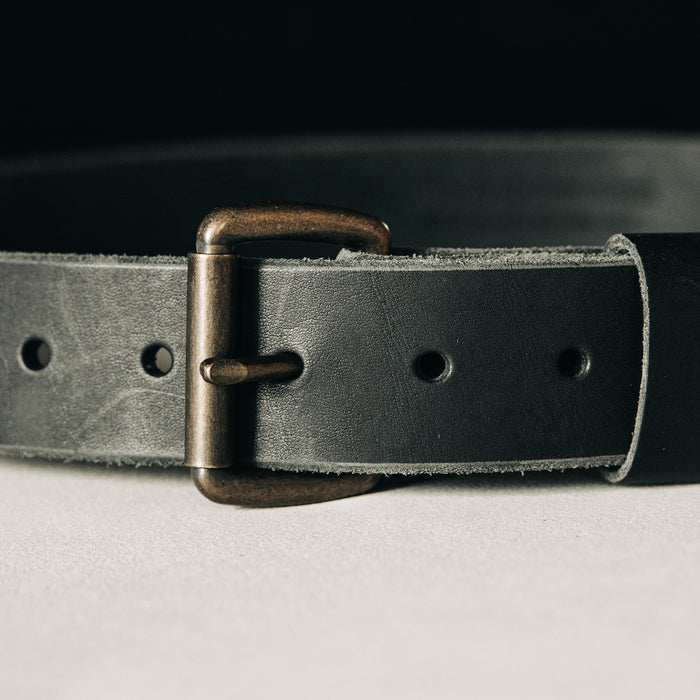material shot of the belt buckle on The Standard Belt in Black