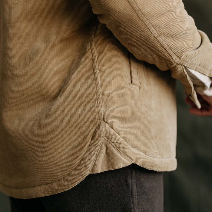 fit model showing the side gusset of The Western Shirt Jacket in Dark Khaki Corduroy