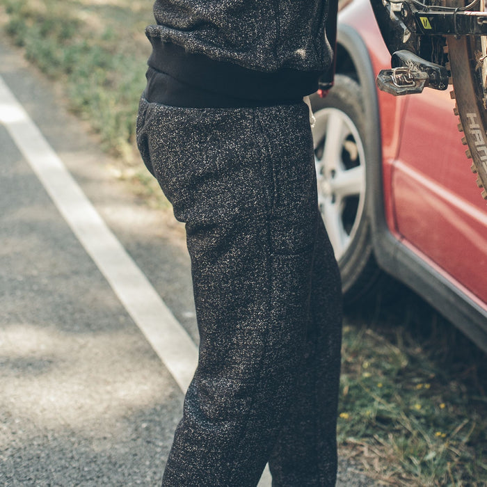 The Women's Apres Sweatpant in Salt and Pepper Fleece