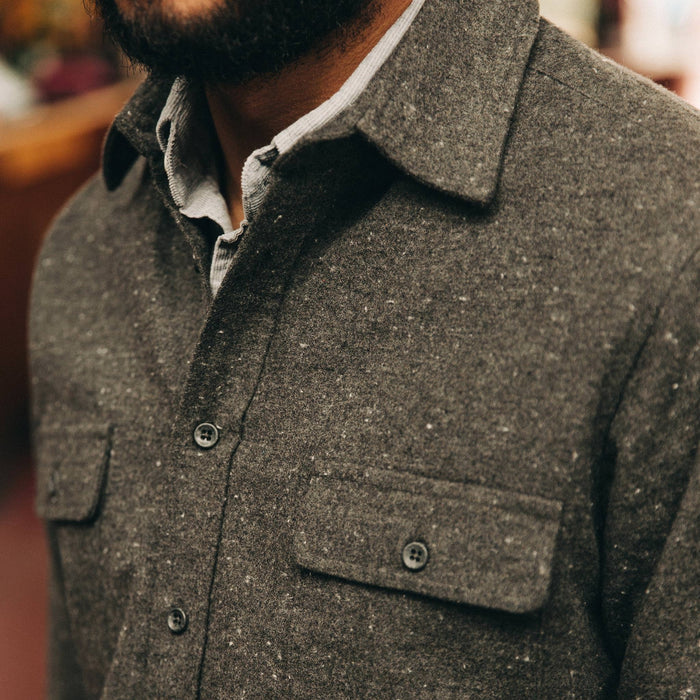 fit model wearing The Yosemite Shirt in Charcoal Donegal, chest detail