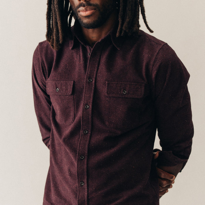 fit model showing off pockets on The Yosemite Shirt in Nutmeg Donegal