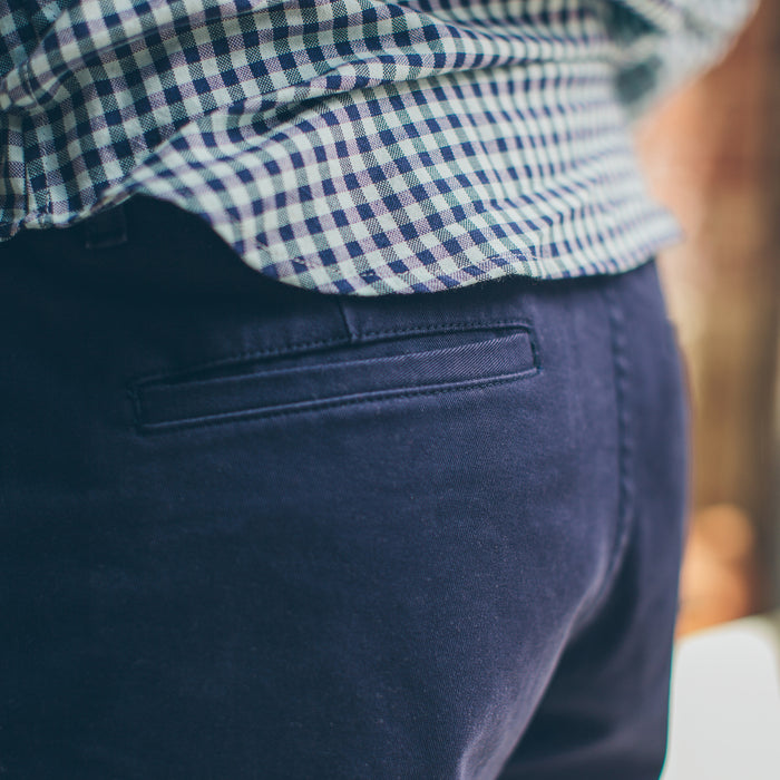 Traveler Shorts in Navy Twill